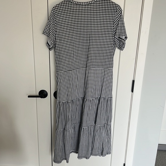 Lands’ End Tiered Houndstooth Midi - Picture 6 of 6